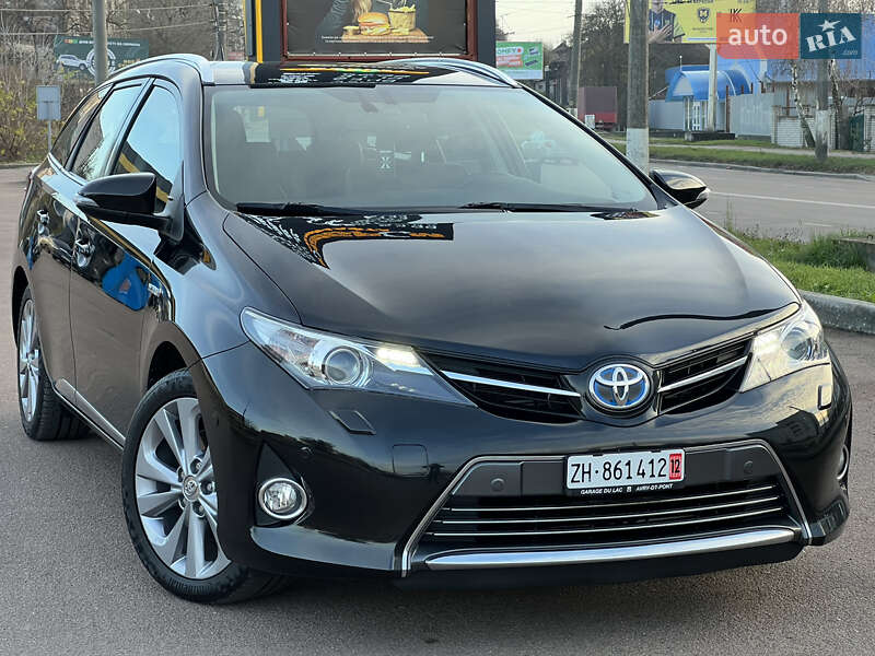 Универсал Toyota Auris 2014 в Житомире фото 2 Универсал Toyota Auris 2014 в Житомире