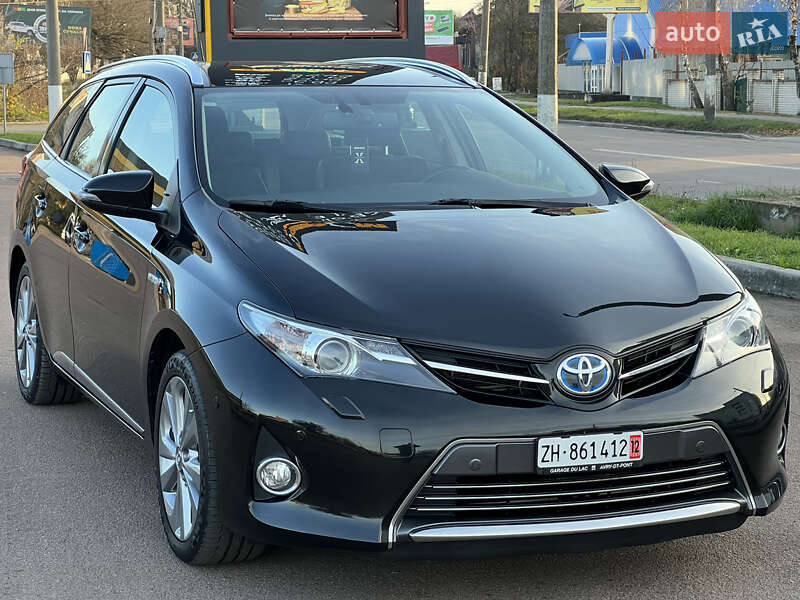 Универсал Toyota Auris 2014 в Житомире фото 12 Универсал Toyota Auris 2014 в Житомире