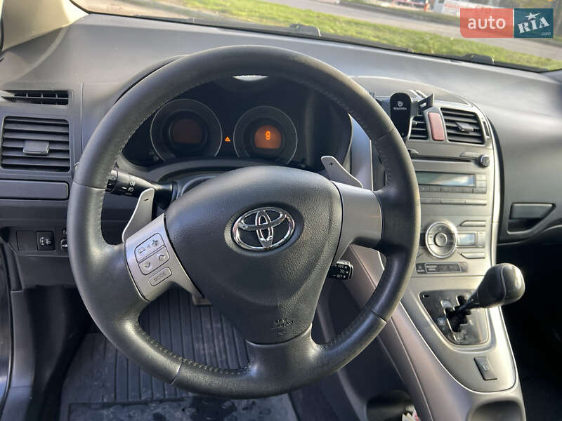 Хэтчбек Toyota Auris 2008 в Кропивницком фото 13 Хэтчбек Toyota Auris 2008 в Кропивницком