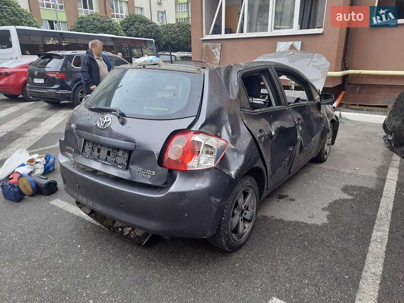 Хэтчбек Toyota Auris 2007 в Киеве