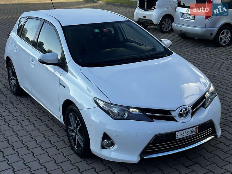 Хэтчбек Toyota Auris 2013 в Луцке фото 12 Хэтчбек Toyota Auris 2013 в Луцке