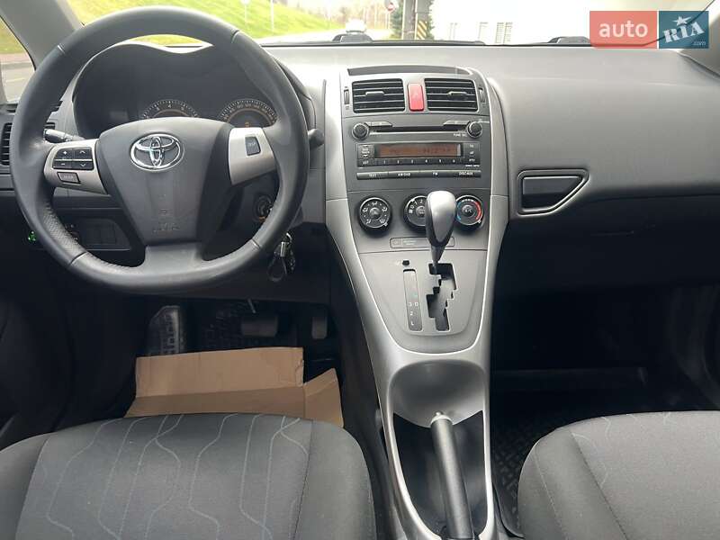 Хэтчбек Toyota Auris 2011 в Киеве фото 11 Хэтчбек Toyota Auris 2011 в Киеве