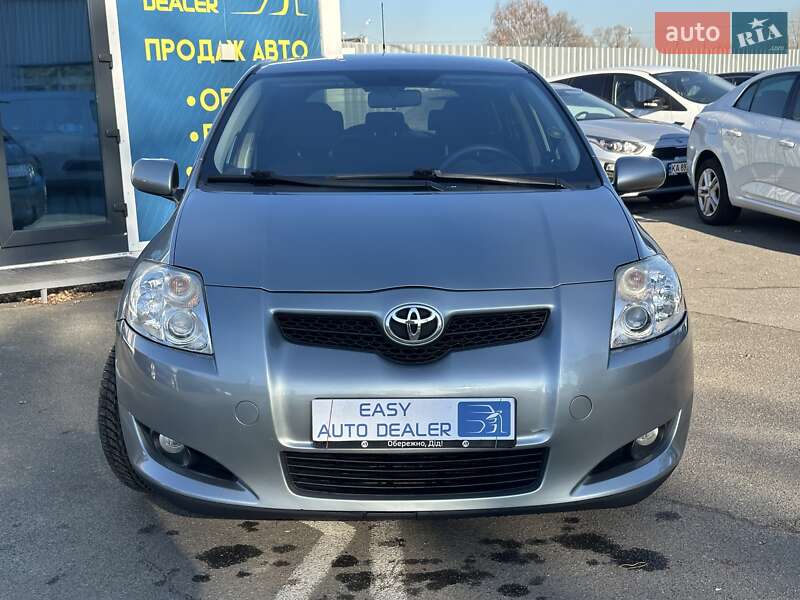Хэтчбек Toyota Auris 2008 в Киеве