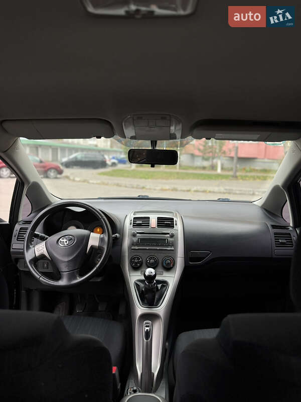 Хэтчбек Toyota Auris 2008 в Виннице