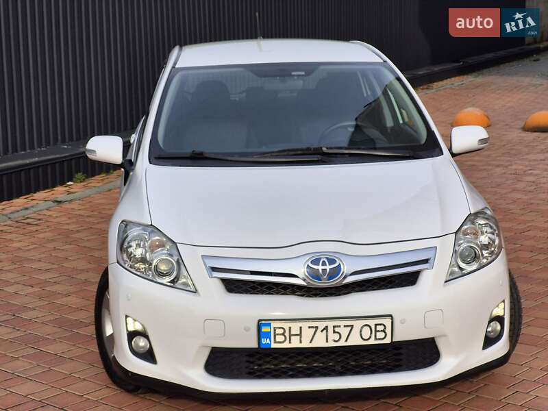 Хетчбек Toyota Auris 2011 в Одесі