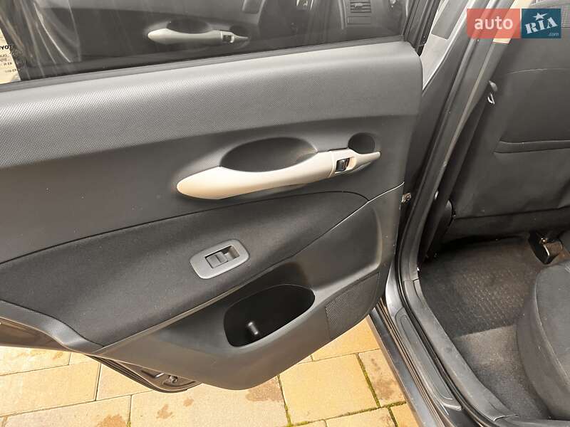 Хэтчбек Toyota Auris 2008 в Полтаве