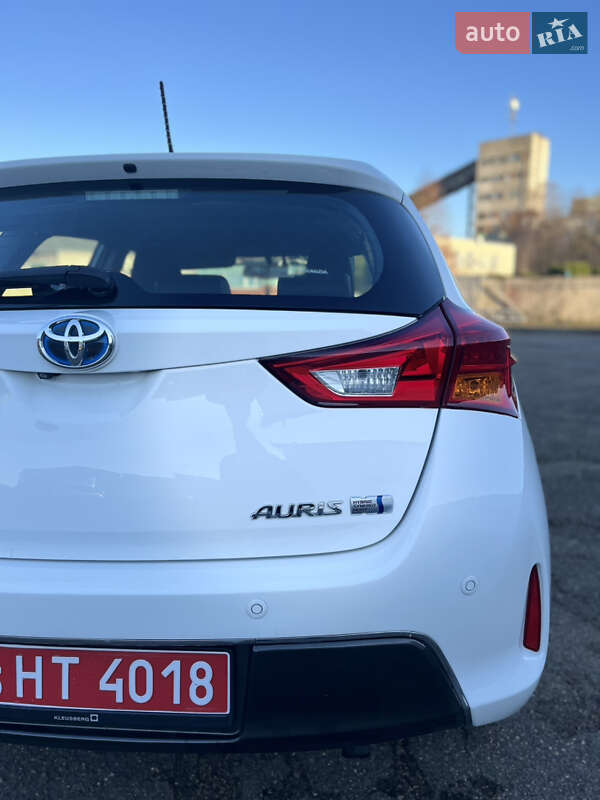 Хэтчбек Toyota Auris 2013 в Луцке фото 16 Хэтчбек Toyota Auris 2013 в Луцке