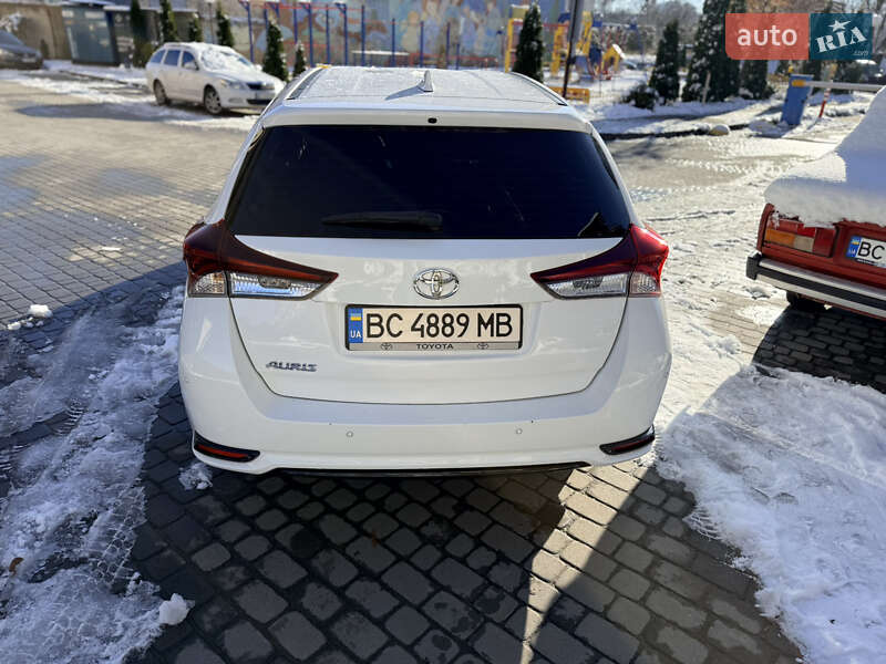 Универсал Toyota Auris 2016 в Львове фото 7 Универсал Toyota Auris 2016 в Львове