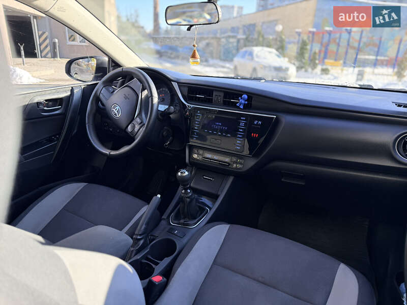 Универсал Toyota Auris 2016 в Львове фото 11 Универсал Toyota Auris 2016 в Львове