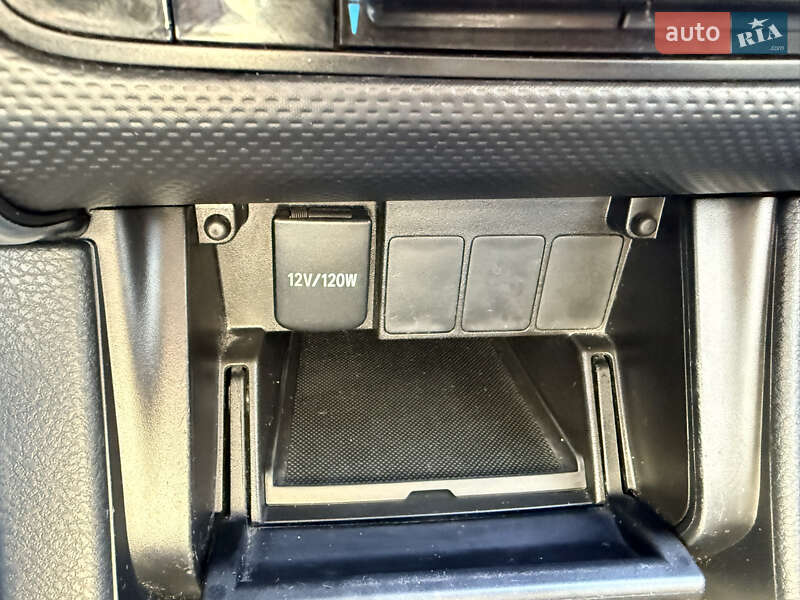 Универсал Toyota Auris 2016 в Львове фото 23 Универсал Toyota Auris 2016 в Львове