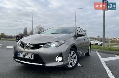 Хэтчбек Toyota Auris 2013 в Виннице