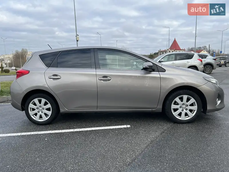 Toyota Auris 2013 VIN SB1ME4JE80E019522 фото оголошення 9 з 60