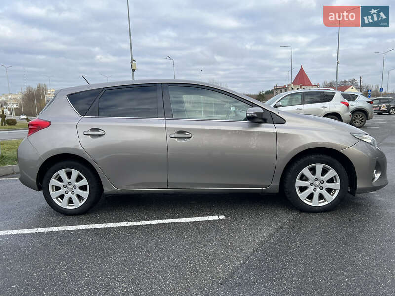 Хетчбек Toyota Auris 2013 в Вінниці