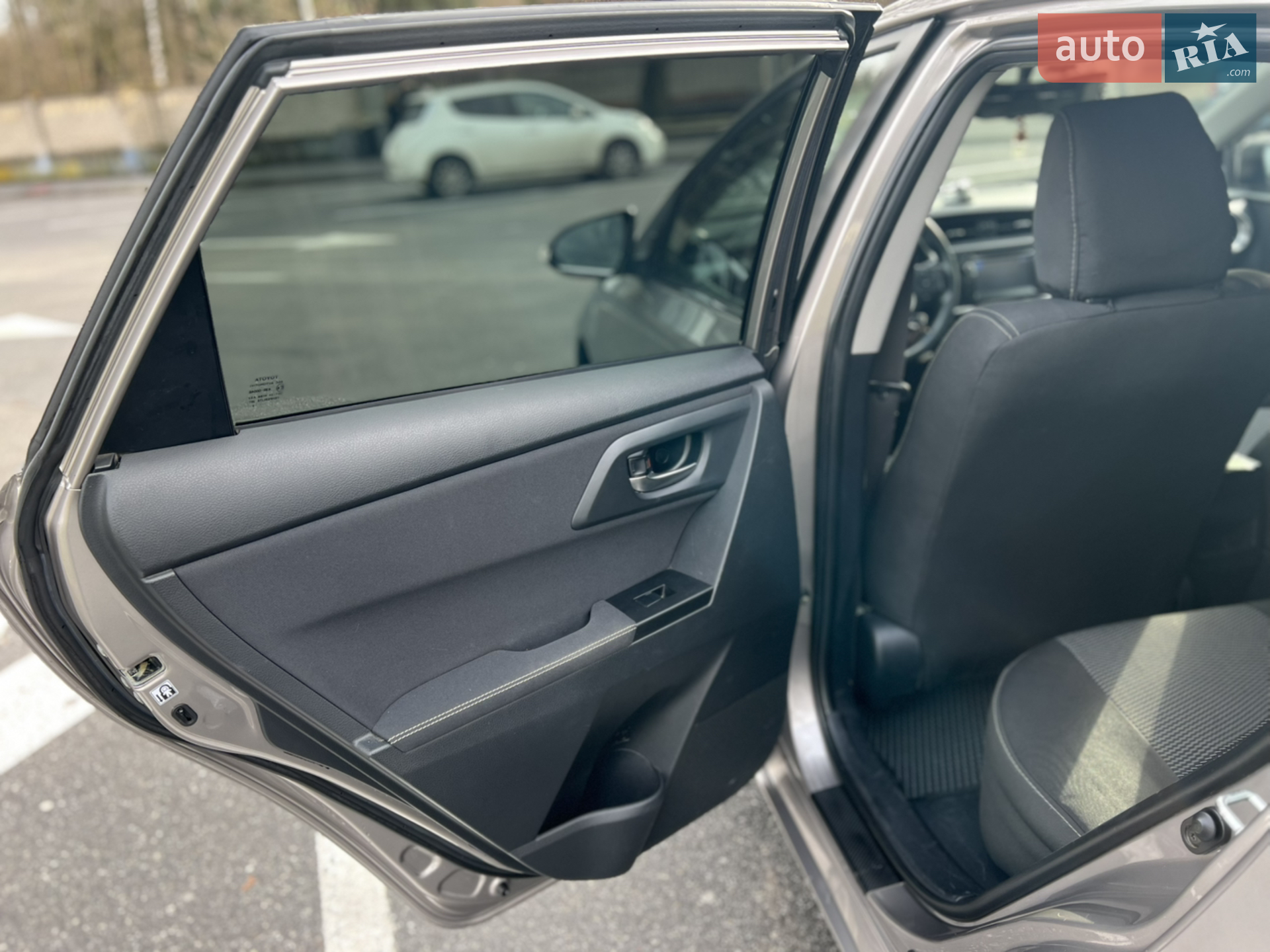 2013 Toyota Auris - мініатюра 15