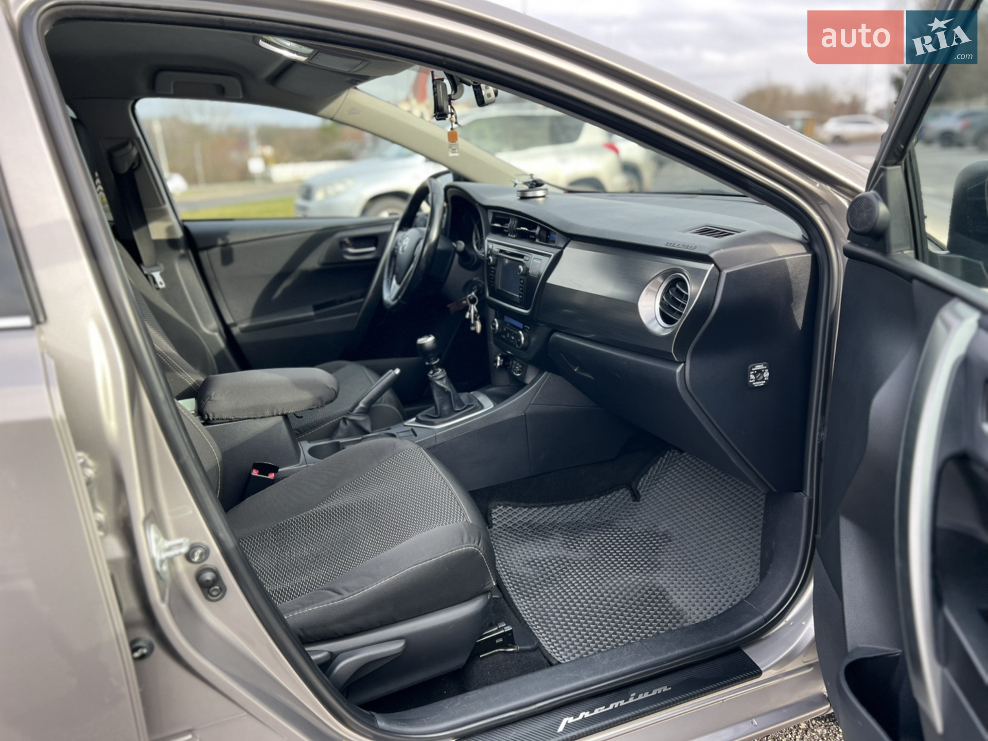 2013 Toyota Auris - мініатюра 19