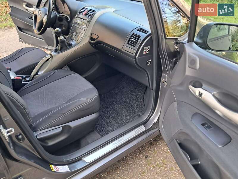 Хэтчбек Toyota Auris 2008 в Черновцах фото 15 Хэтчбек Toyota Auris 2008 в Черновцах