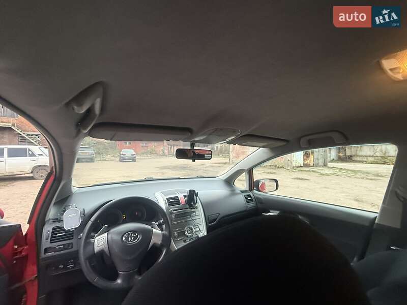 Хэтчбек Toyota Auris 2008 в Чернигове