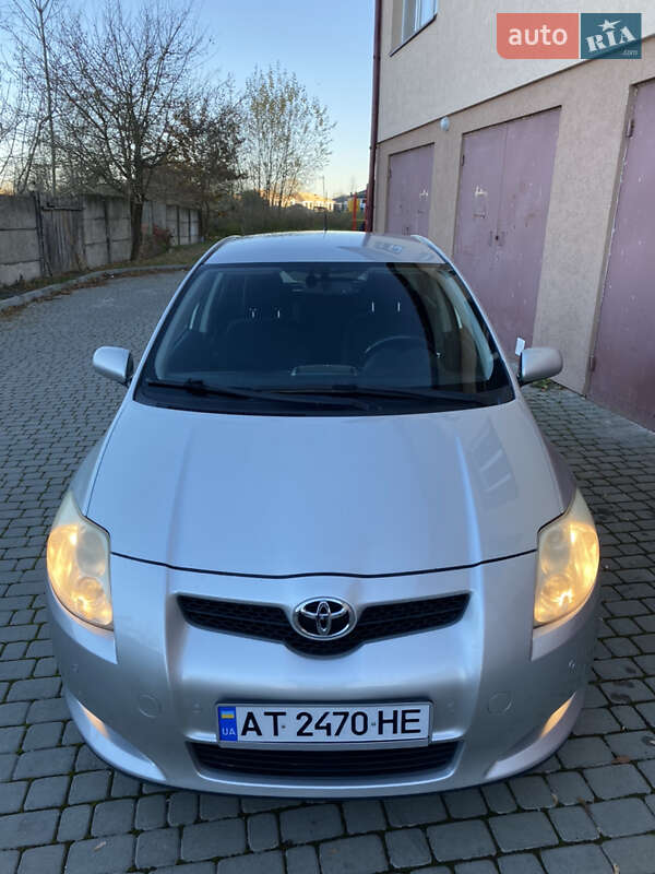 Хетчбек Toyota Auris 2006 в Івано-Франківську