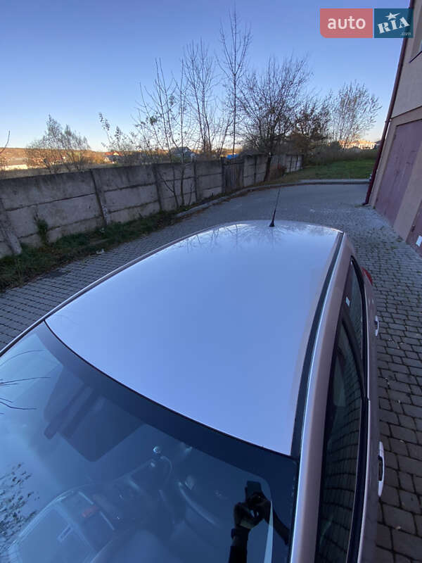 Хетчбек Toyota Auris 2006 в Івано-Франківську