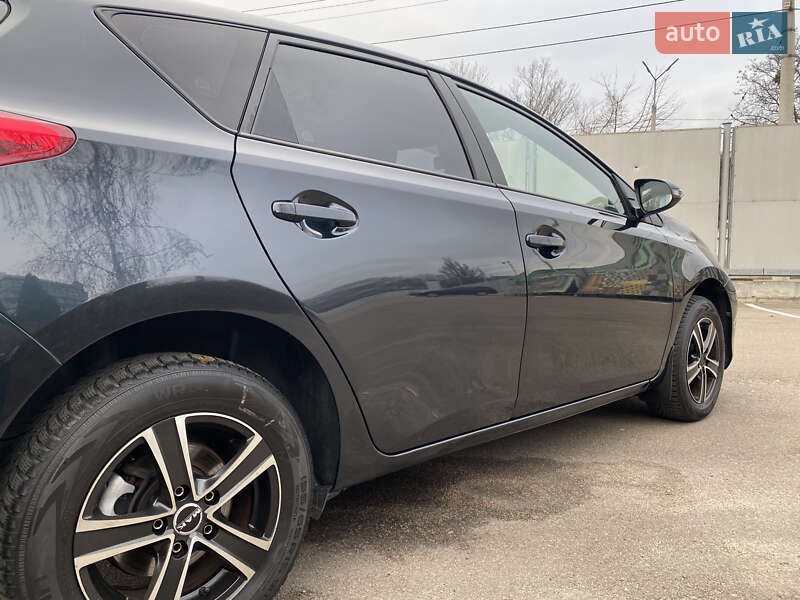 Хетчбек Toyota Auris 2014 в Києві фото 19 Хетчбек Toyota Auris 2014 в Києві