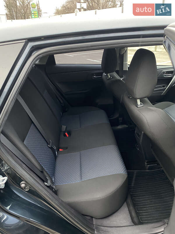 Хетчбек Toyota Auris 2014 в Києві фото 37 Хетчбек Toyota Auris 2014 в Києві