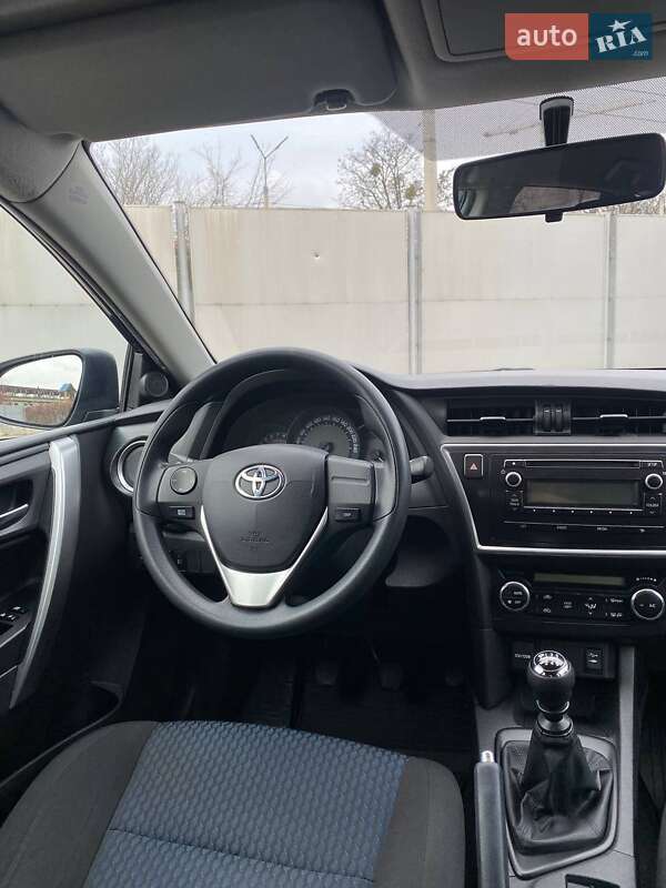 Хетчбек Toyota Auris 2014 в Києві фото 42 Хетчбек Toyota Auris 2014 в Києві