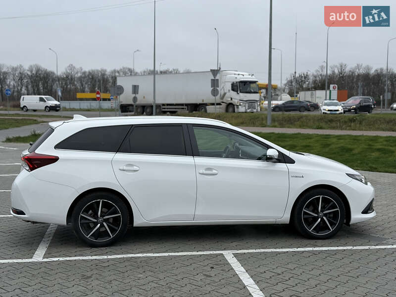 Універсал Toyota Auris 2017 в Луцьку фото 9 Універсал Toyota Auris 2017 в Луцьку