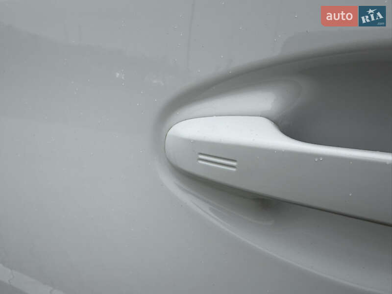 Універсал Toyota Auris 2017 в Луцьку фото 18 Універсал Toyota Auris 2017 в Луцьку