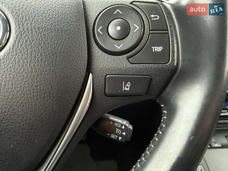 Універсал Toyota Auris 2017 в Луцьку фото 33 Універсал Toyota Auris 2017 в Луцьку