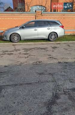 Універсал Toyota Auris 2014 в Недригайліву