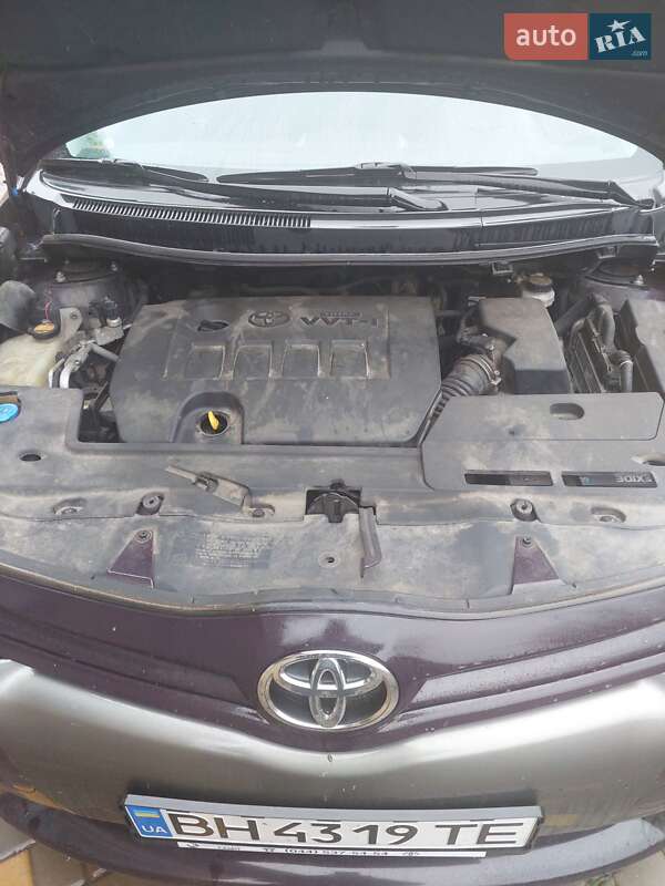 Хетчбек Toyota Auris 2010 в Чорноморську фото 2 Хетчбек Toyota Auris 2010 в Чорноморську