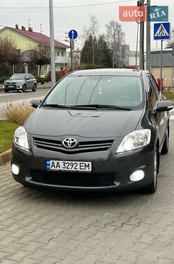 Хетчбек Toyota Auris 2012 в Києві