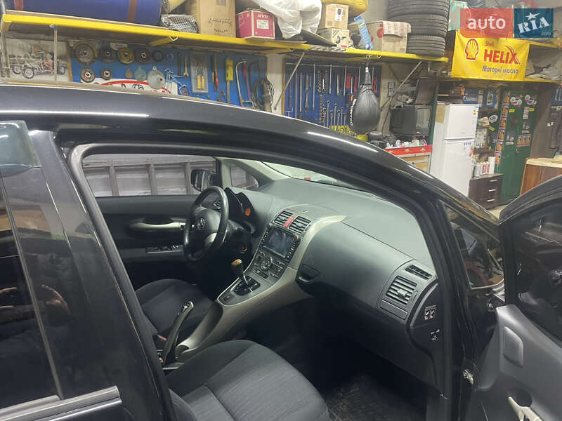 Хэтчбек Toyota Auris 2008 в Харькове