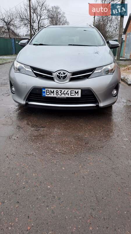 Toyota Auris 2014