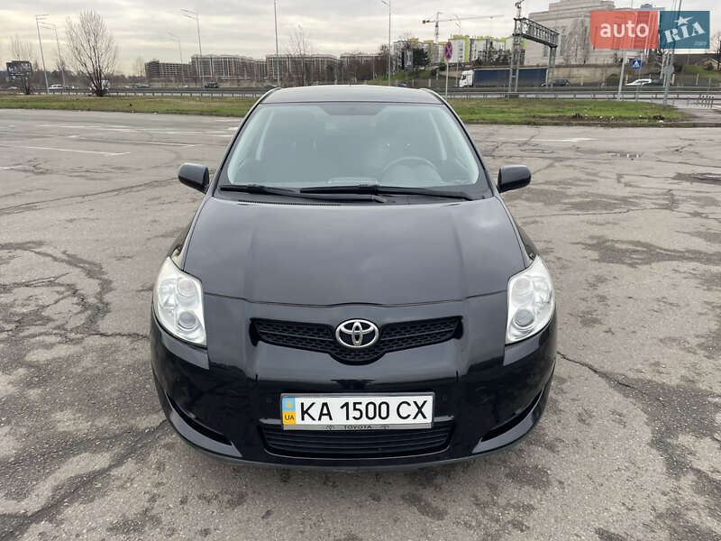 Хетчбек Toyota Auris 2008 в Києві