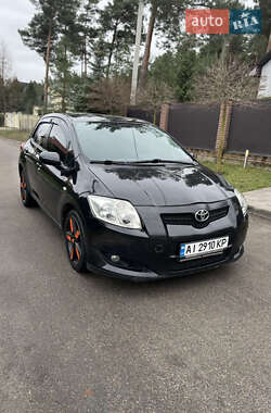 Хэтчбек Toyota Auris 2008 в Киеве