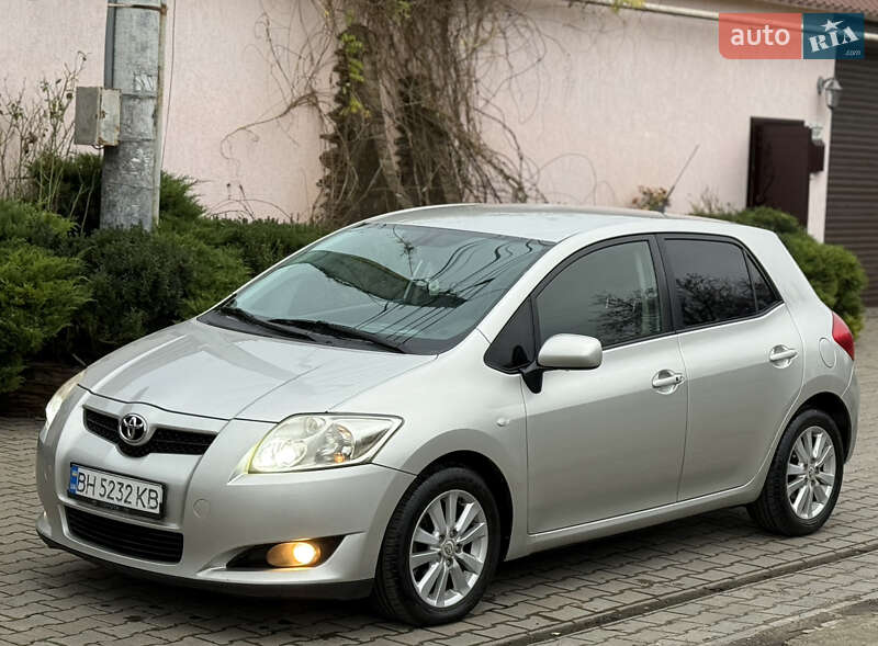 Хэтчбек Toyota Auris 2007 в Одессе