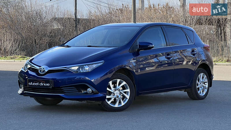 Toyota Auris 2016