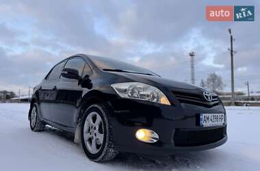 Хэтчбек Toyota Auris 2010 в Бердичеве