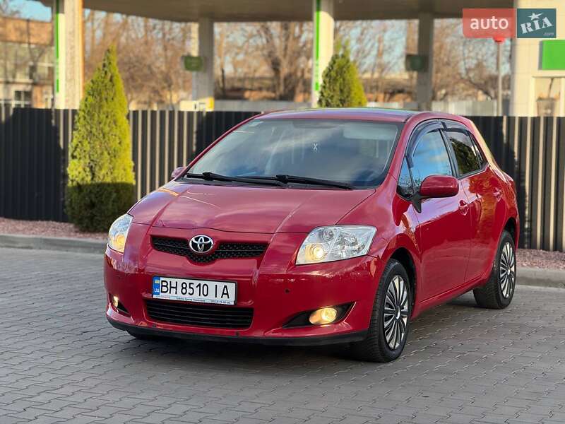 Хэтчбек Toyota Auris 2007 в Одессе