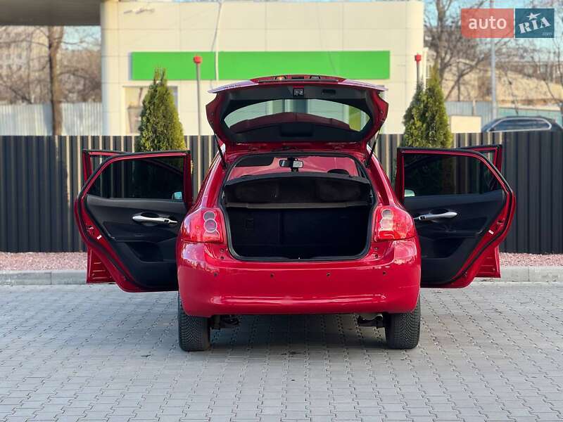 Хэтчбек Toyota Auris 2007 в Одессе