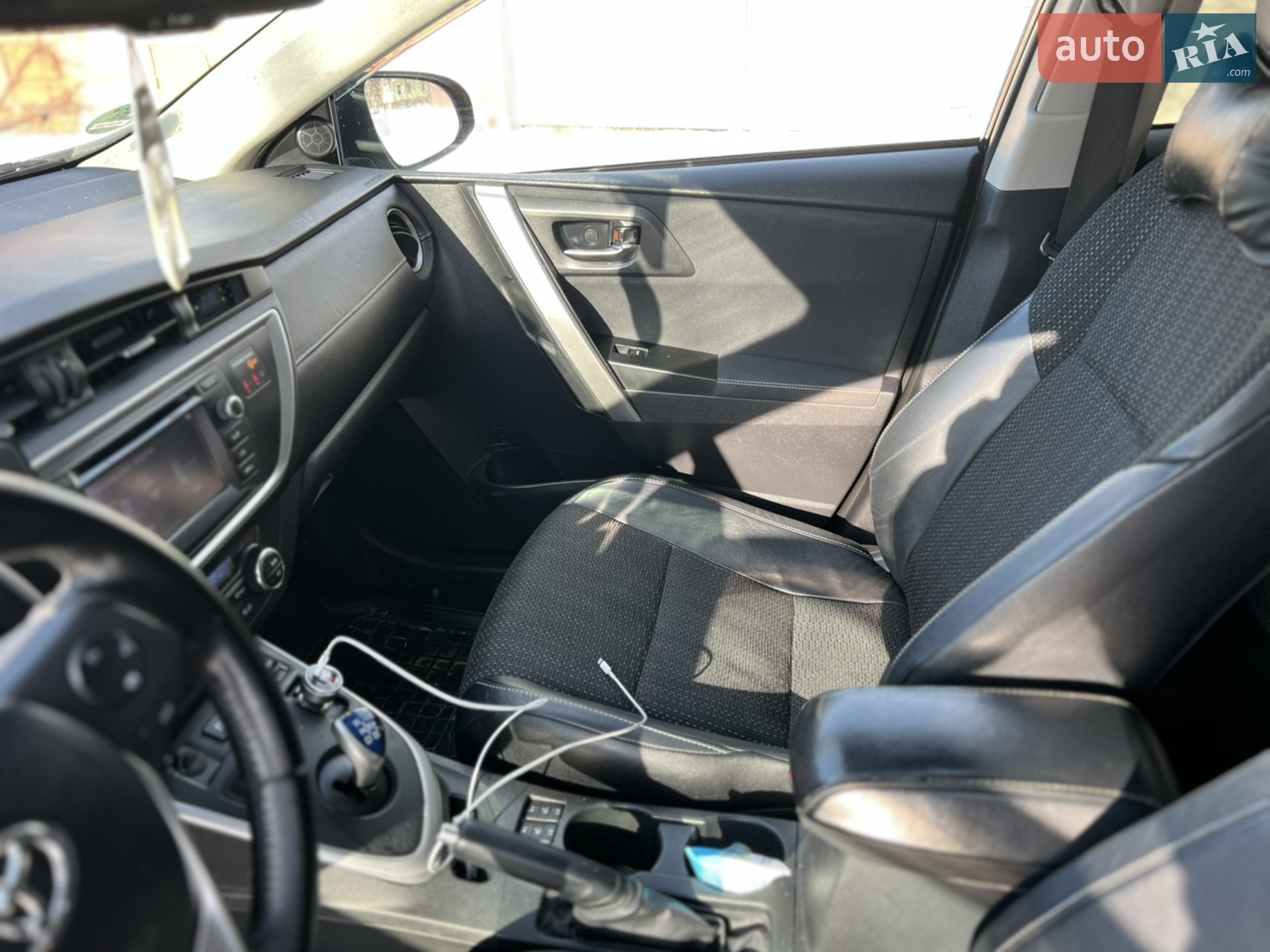 2013 Toyota Auris - мініатюра 8