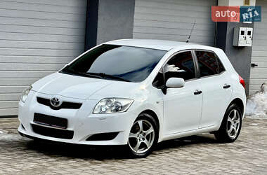Хэтчбек Toyota Auris 2009 в Житомире