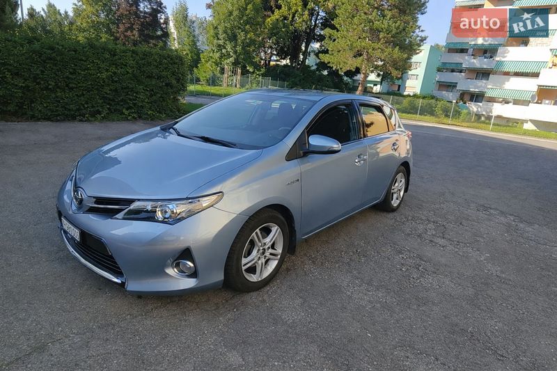Toyota Auris 2013