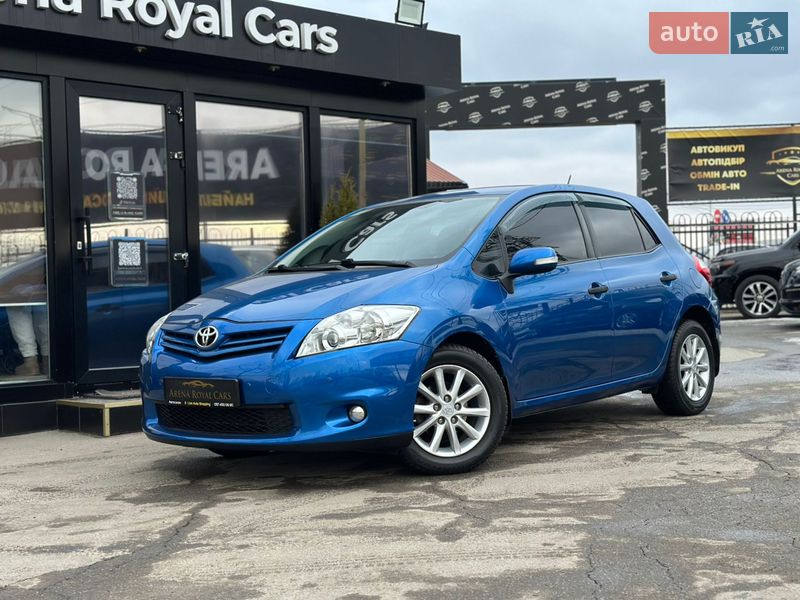 Toyota Auris 2011