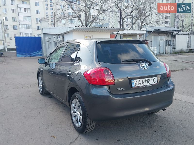 Хэтчбек Toyota Auris 2008 в Николаеве