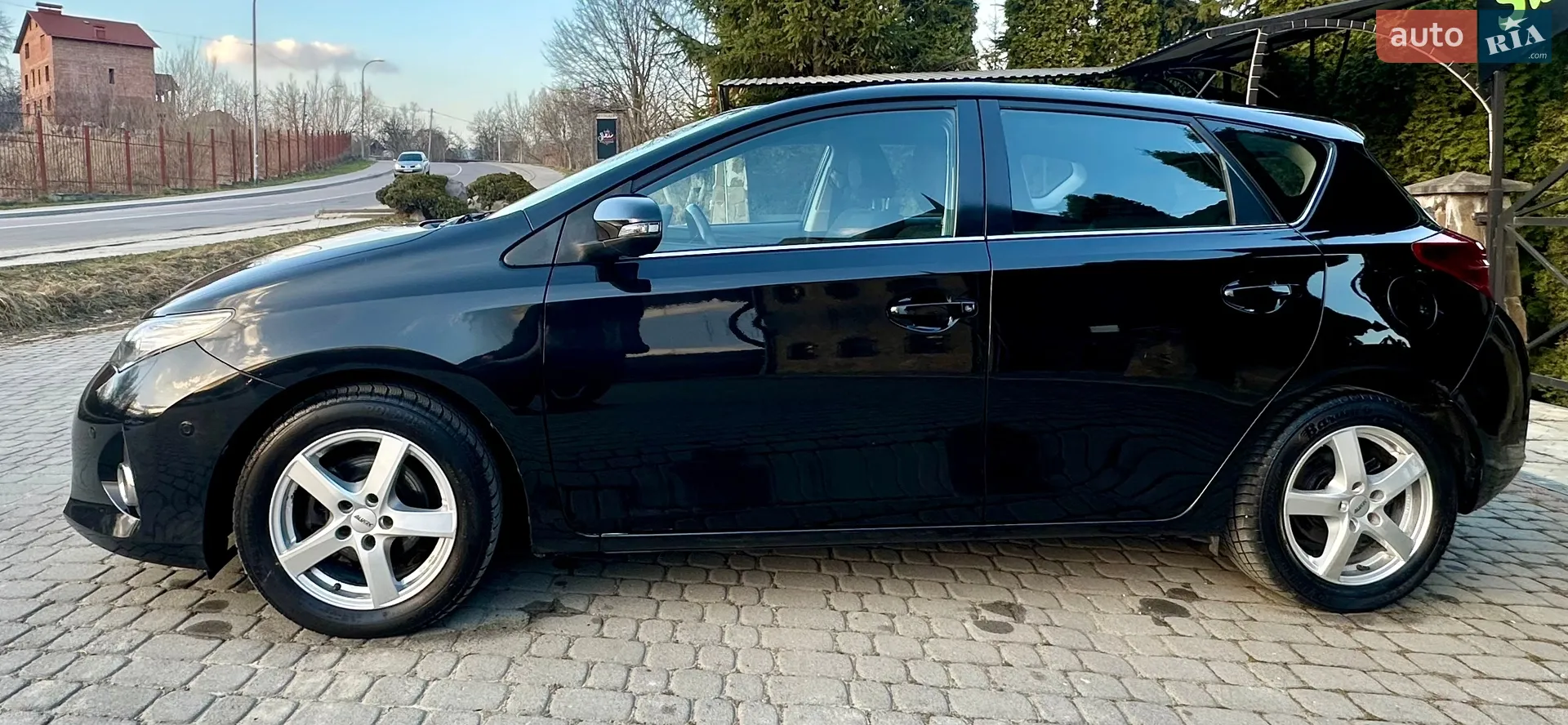 2014 Toyota Auris - мініатюра 15