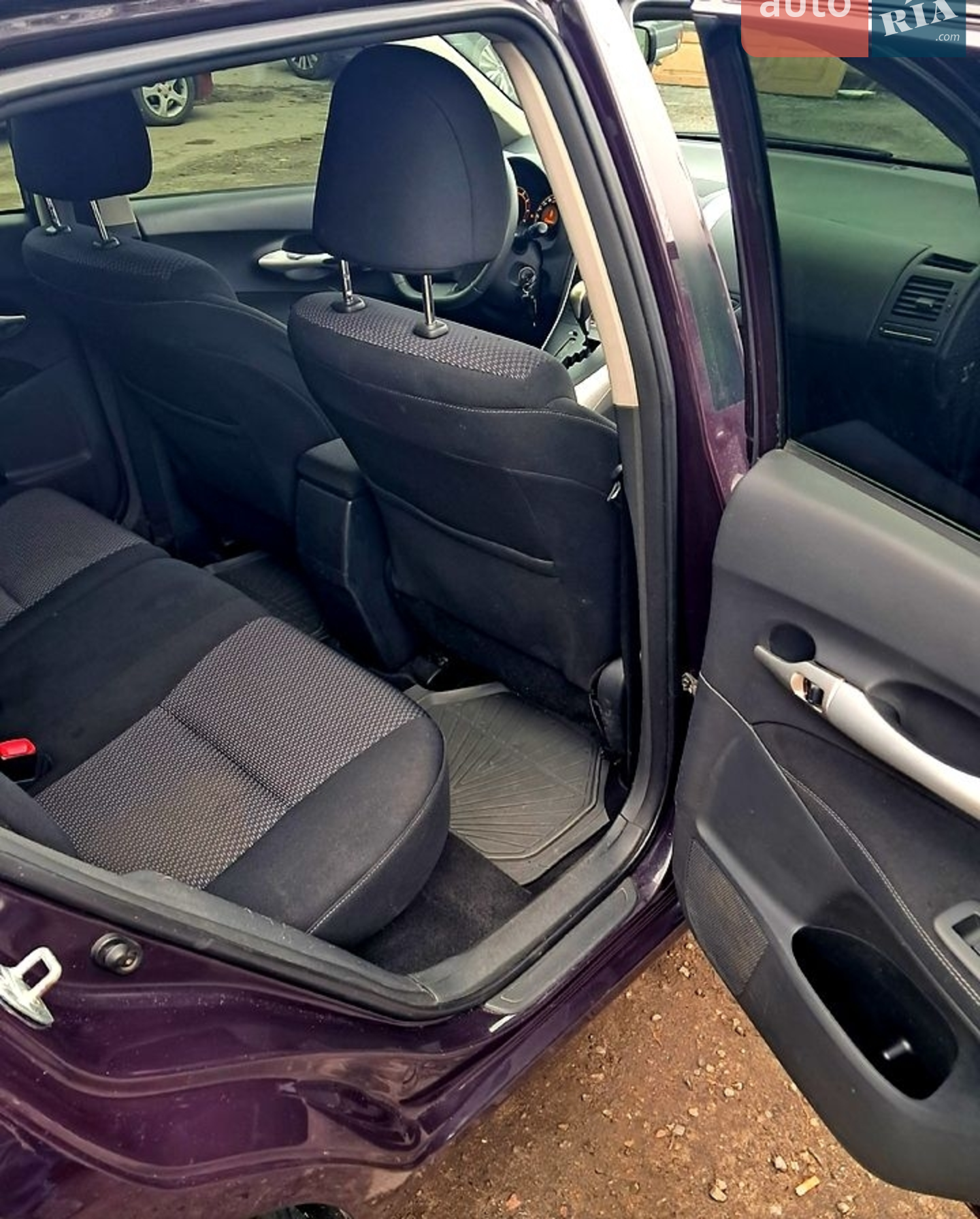 2011 Toyota Auris - мініатюра 8