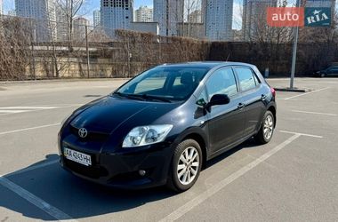 Хэтчбек Toyota Auris 2008 в Киеве