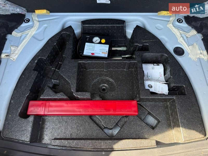 Хетчбек Toyota Auris 2016 в Ужгороді